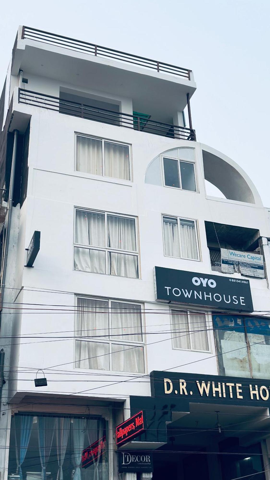 Hotel Relax In - Noida Sector 18 المظهر الخارجي الصورة